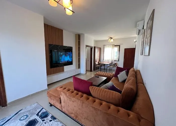 Apartment 2-bdr With Sea View, 2nd Floor, 37